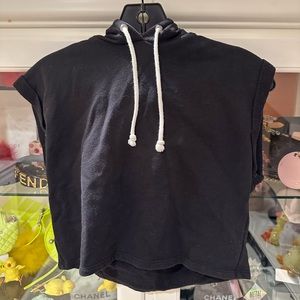 H&M Divided sleeveless cropped sweatshirt size XS